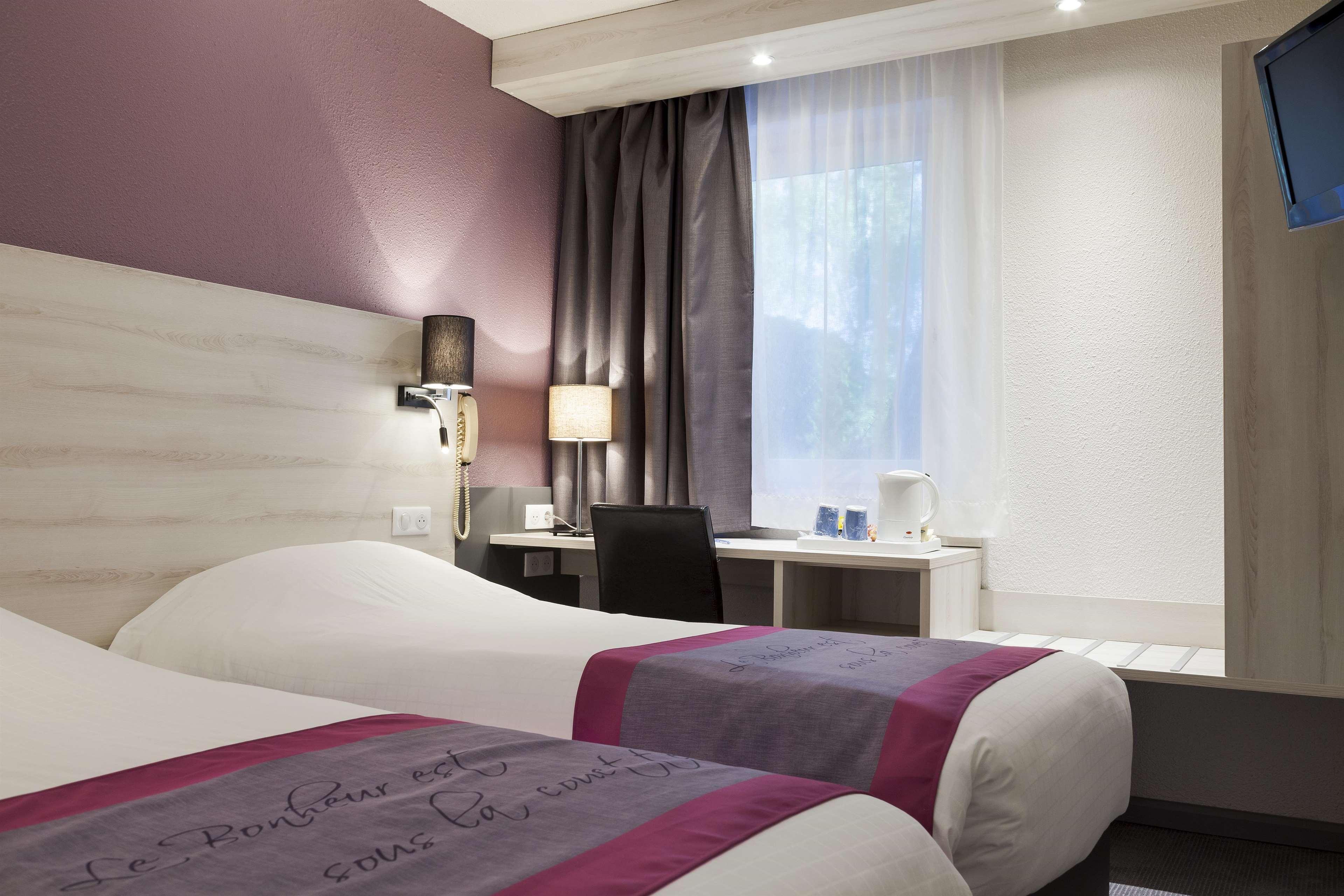Kyriad Lille Est - Villeneuve D'Ascq Екстериор снимка
