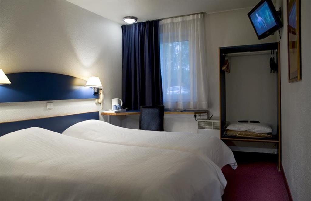 Kyriad Lille Est - Villeneuve D'Ascq Екстериор снимка