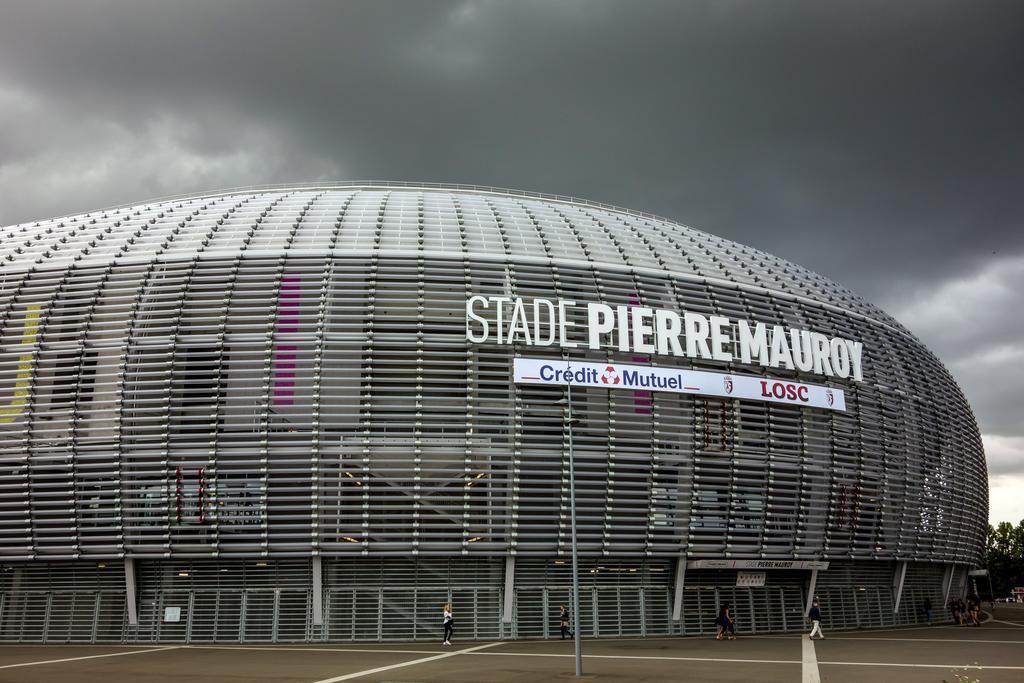 Kyriad Lille Est - Villeneuve D'Ascq Екстериор снимка
