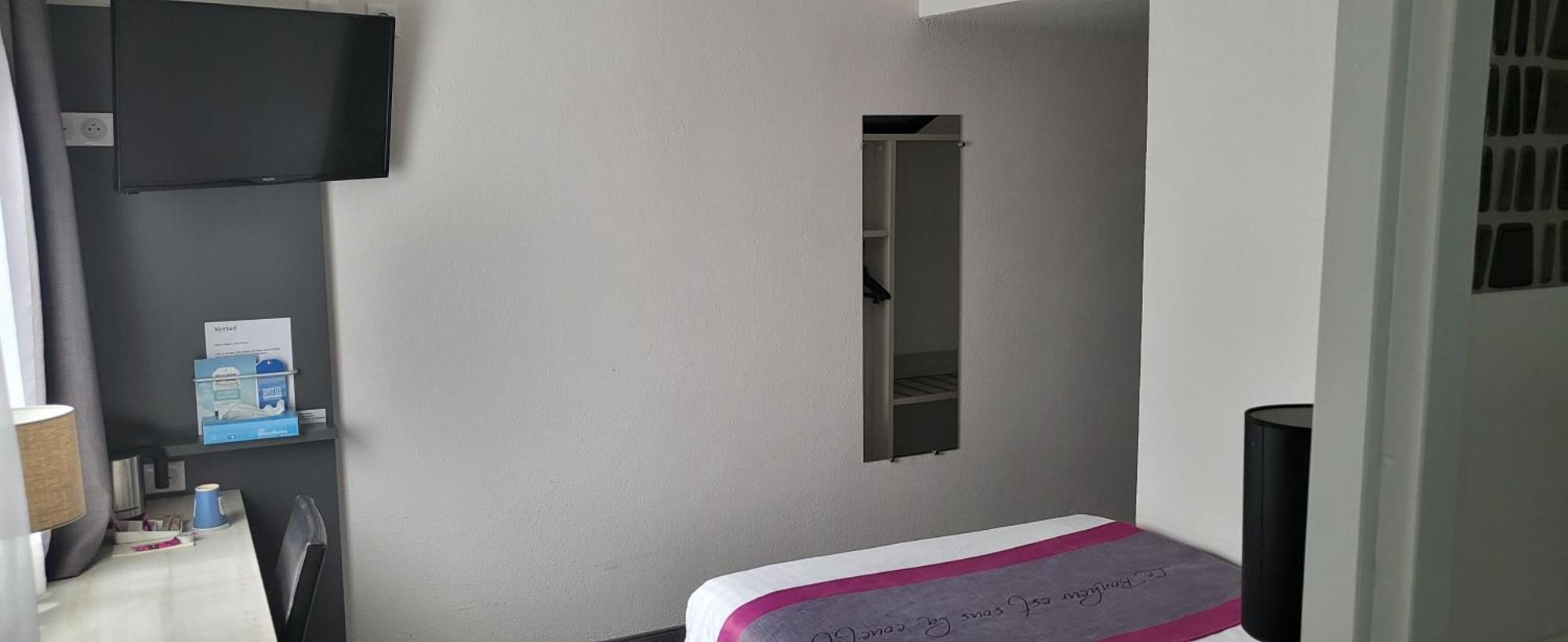 Kyriad Lille Est - Villeneuve D'Ascq Екстериор снимка